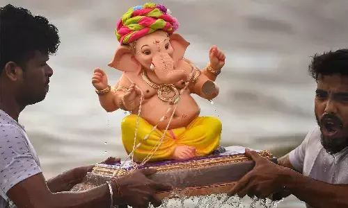 FIR against 109 for obstructing Ganesh idol immersion procession