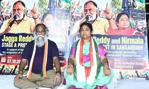 Jagga Reddy, Nirmala start sit-in protest in Sangareddy in support of Rahul’s fight Jagga Reddy, Nirmala start sit-in protest in Sangareddy in support of Rahul’s fight