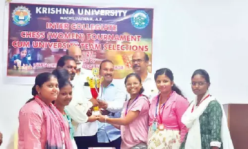Saptagiri Educational Society Secretary and Correspondent Ch Manmadharao presenting the Krishna University Inter-Collegiate Women’s Chess Championship trophy to the KBN College women’s team, at Saptagiri Degree College in Vijayawada on Wednesday Saptagiri Educational Society Secretary and Correspondent Ch Manmadharao presenting the Krishna University Inter-Collegiate Women’s Chess Championship trophy to the KBN College women’s team, at Saptagiri Degree College in Vijayawada on Wednesday