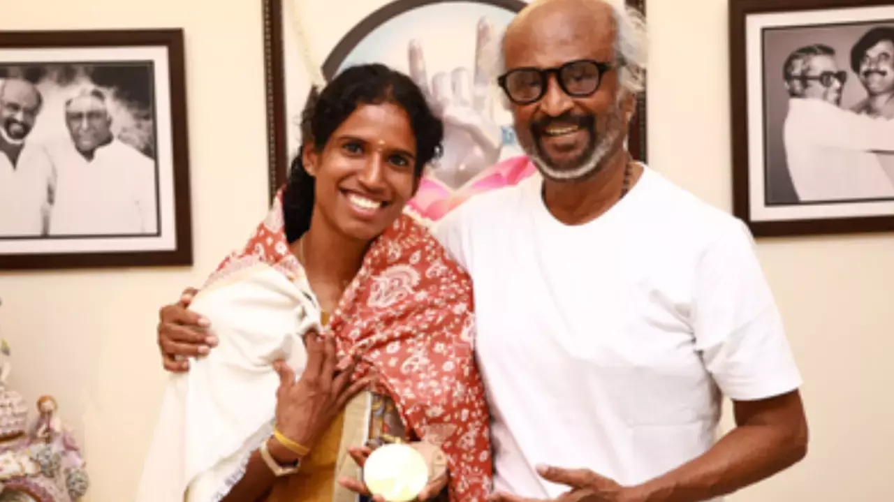 Tamil film superstar Rajinikanth has now met Tamil Nadu athlete Vithya Ramaraj Tamil film superstar Rajinikanth has now met Tamil Nadu athlete Vithya Ramaraj