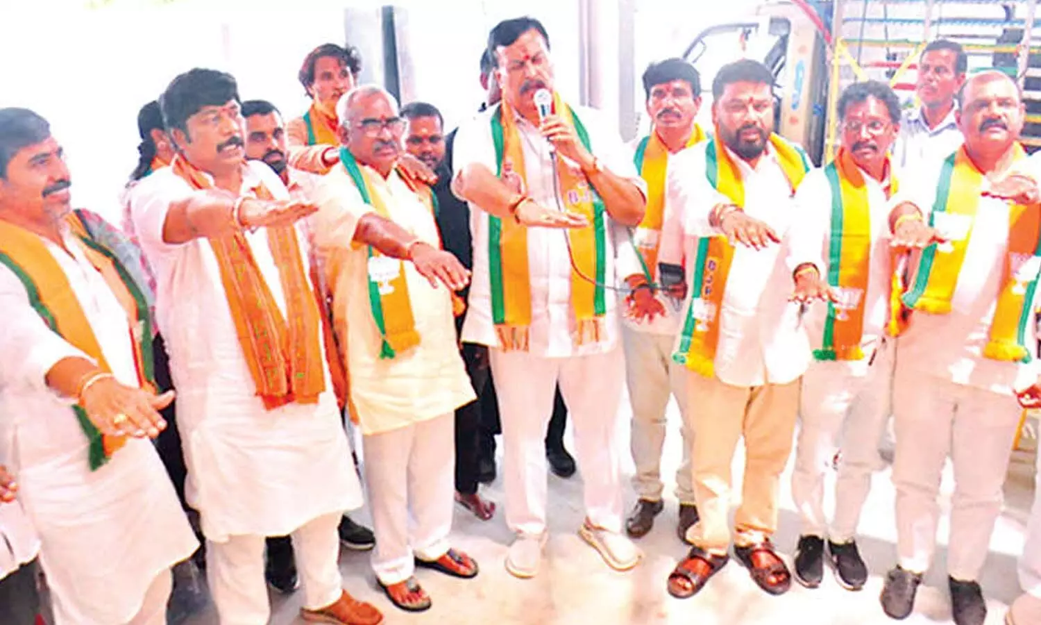 BJP’s Ponguleti leads ‘We will do it’ pledge BJP’s Ponguleti leads ‘We will do it’ pledge