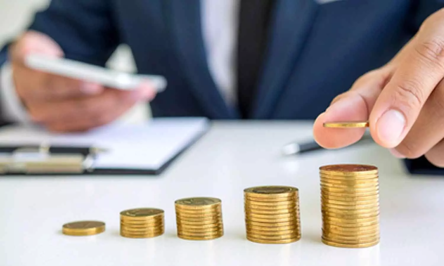 Indias credit market AUM surges 18 pc to Rs 142 lakh crore in June: Report Indias credit market AUM surges 18 pc to Rs 142 lakh crore in June: Report