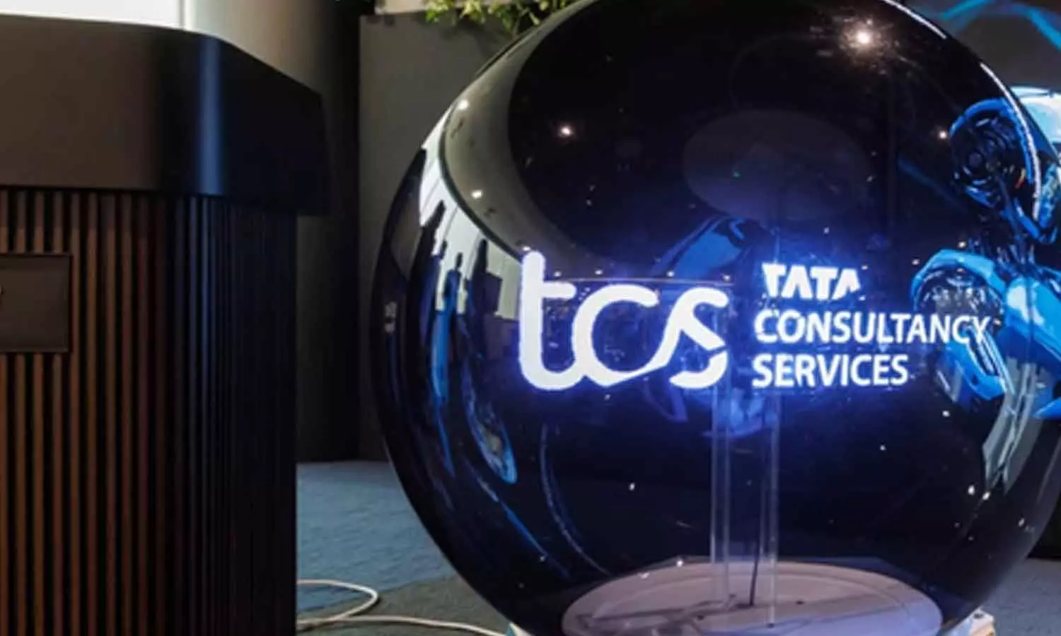 TCS Q2 net profit jumps 4 pc to Rs 13,884 crore in FY27 TCS Q2 net profit jumps 4 pc to Rs 13,884 crore in FY27
