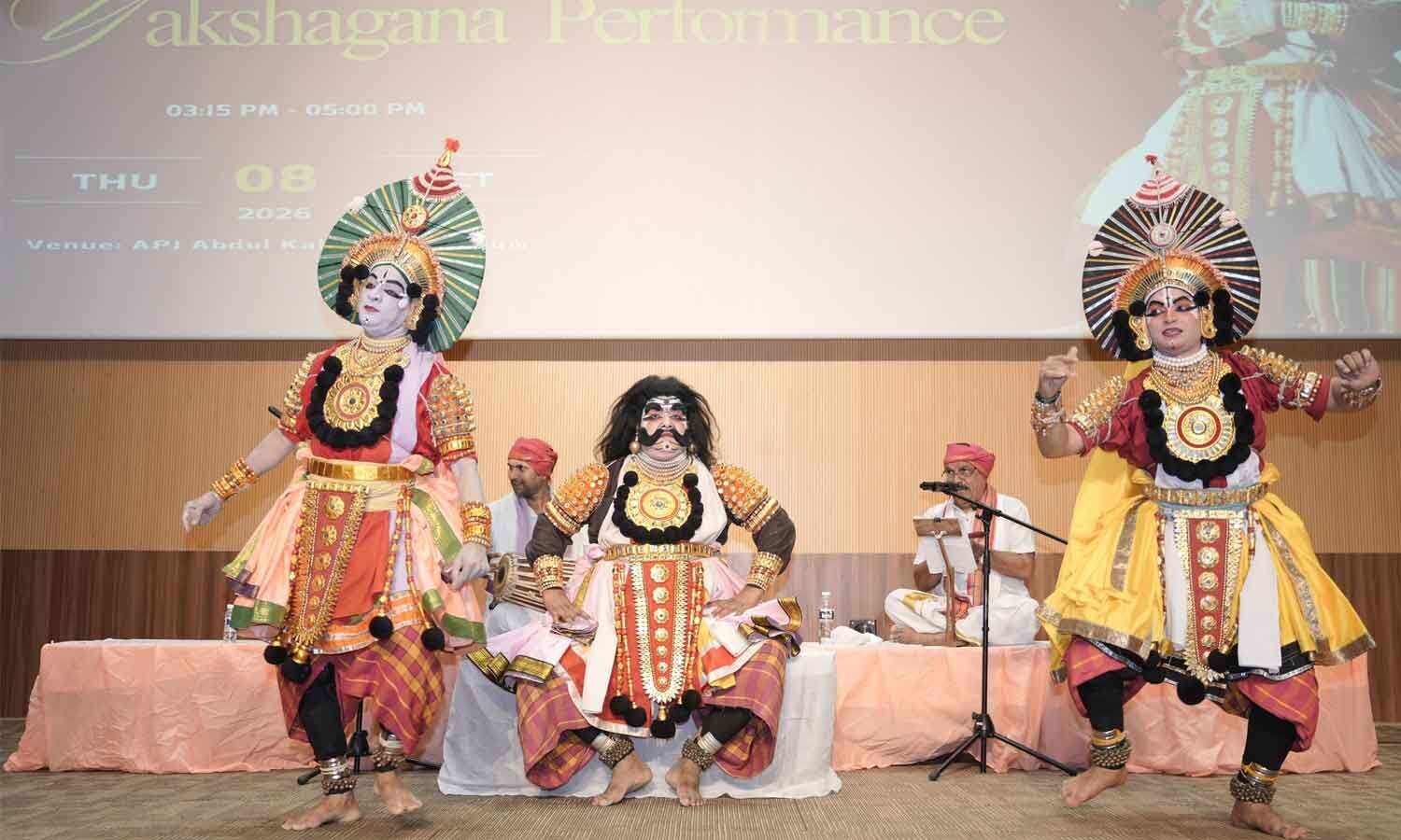 Literature Festival explores comics, climate& antiquity