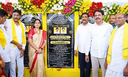 Ministers Vangalapudi Anitha, BC Janardhana Reddy and MLA Yeluri Sambasiva Rao launching developmental works in Parchur on Thursday