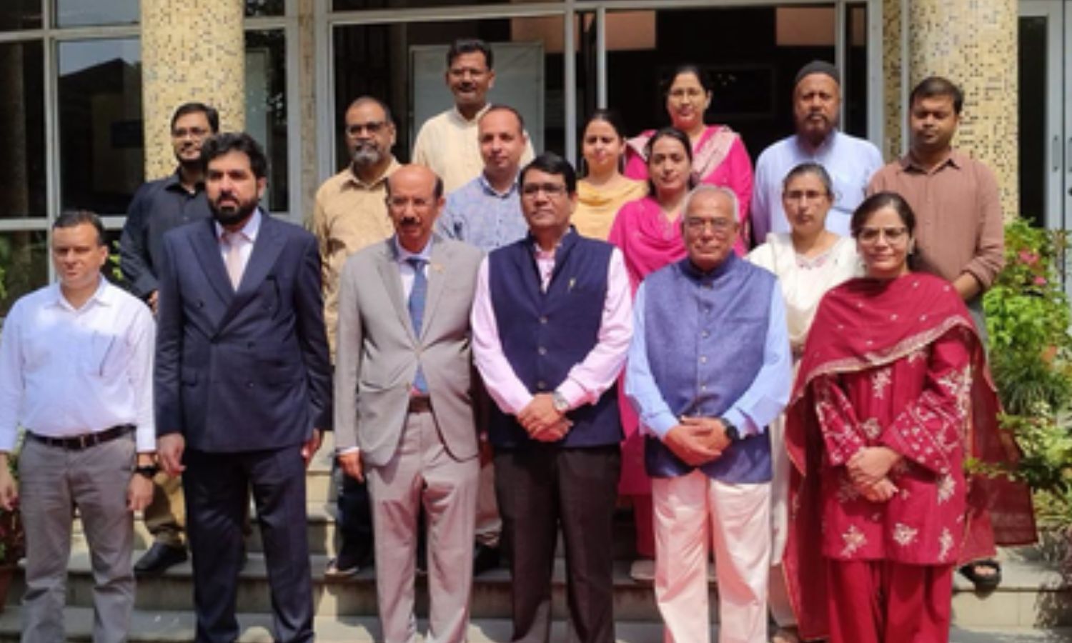 UAE Archives Delegation Visits Jamia Library for Academic Exchange
