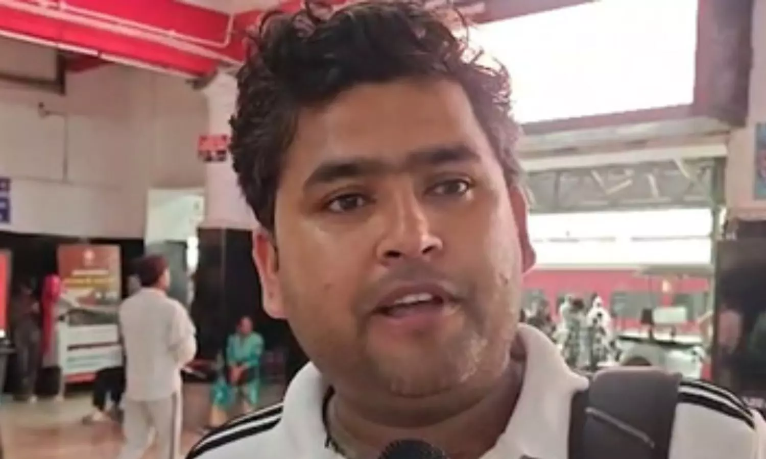 Passengers, who were scheduled to travel to New Delhi Passengers, who were scheduled to travel to New Delhi