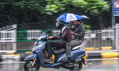 Delhi-NCR likely to witness light rain, strong winds; AQI remains moderate to poor