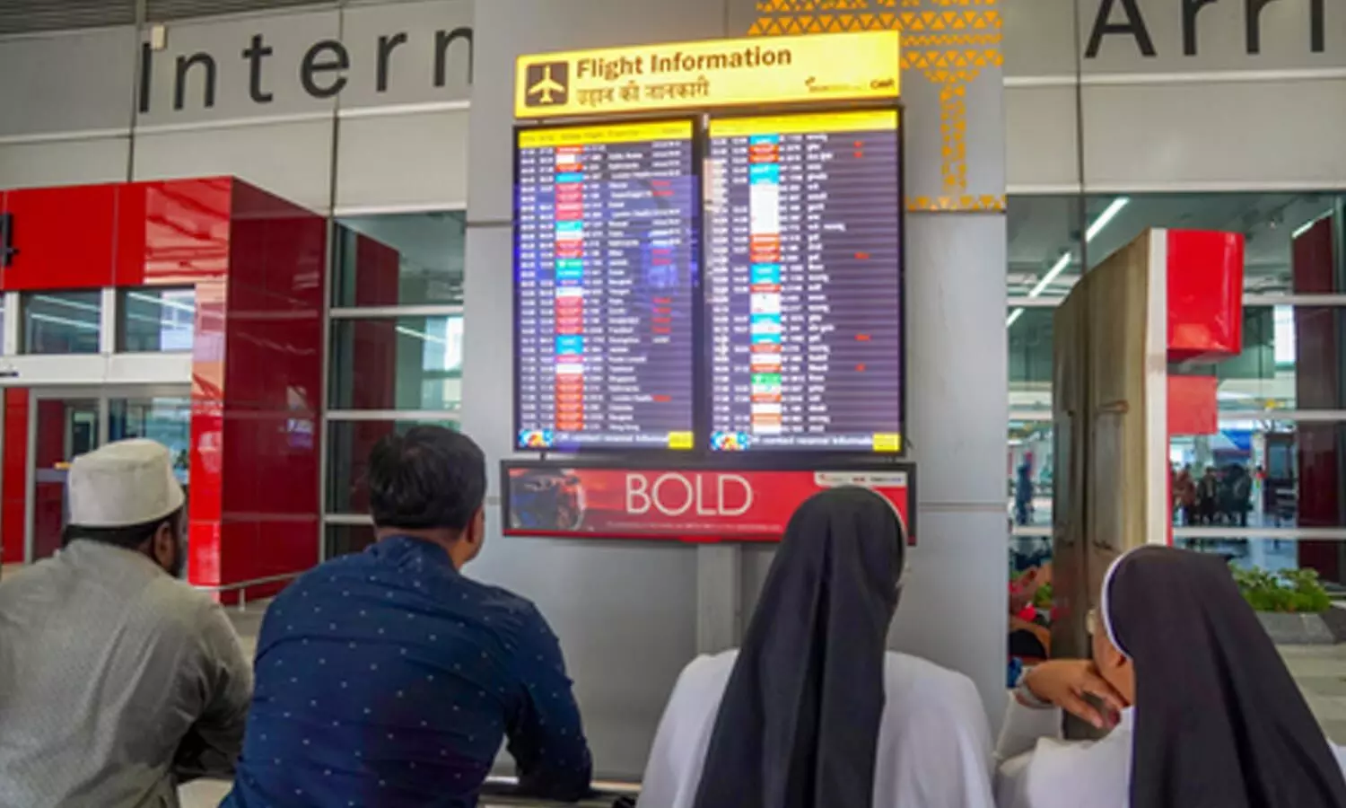 Delhi Airport asks flyers to plan their journeys in advance due to protest Delhi Airport asks flyers to plan their journeys in advance due to protest