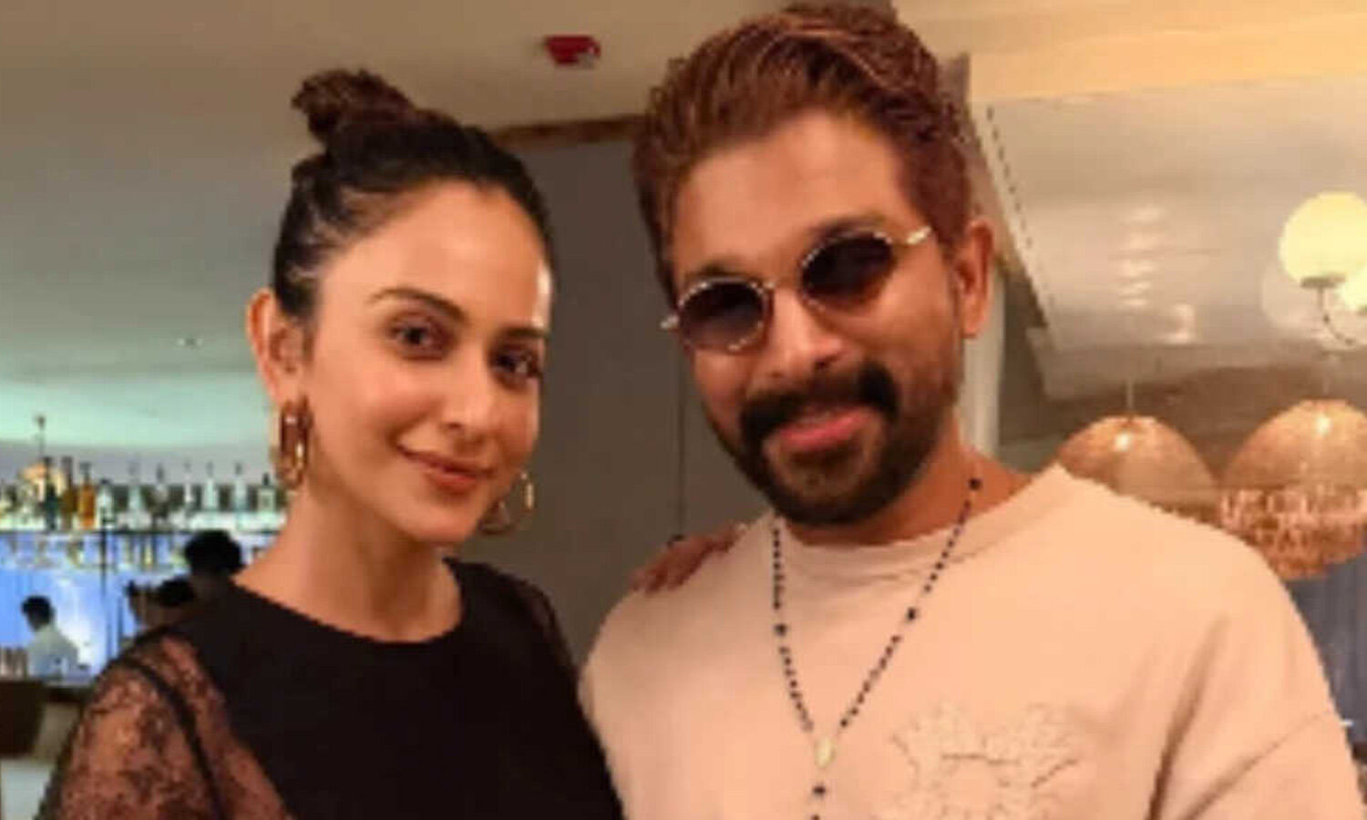 Allu Arjun Wishes Sarrainodu Co-Star Rakul Preet Singh Happy Birthday