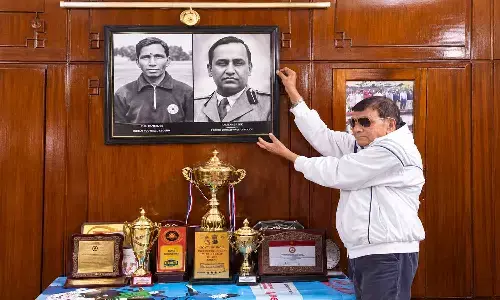 Salute to two Hyd football legends
