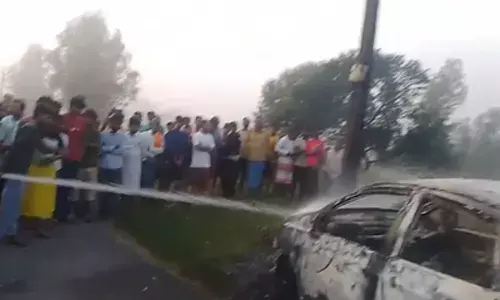 Uttar Pradesh: Driver burnt to death as moving car catches fire in Barabanki