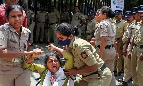 Students detained during protest march to EC office Students detained during protest march to EC office