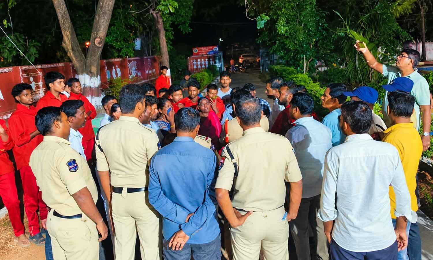 Man Jumps from LMD Police Station Building During Questioning