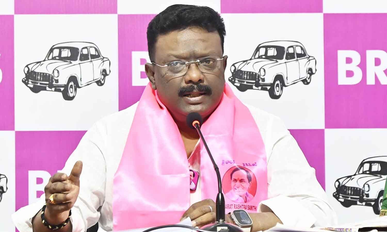 Dasoju Sravan Urges Graduates to Challenge Congress in MLC Elections