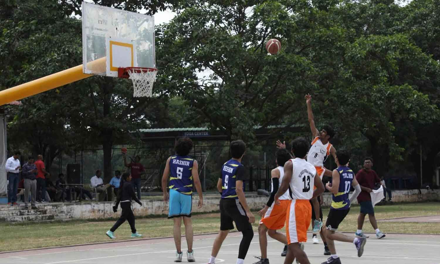 Loyola Academy, Bhavan’s Record Opening-Day Basketball Wins