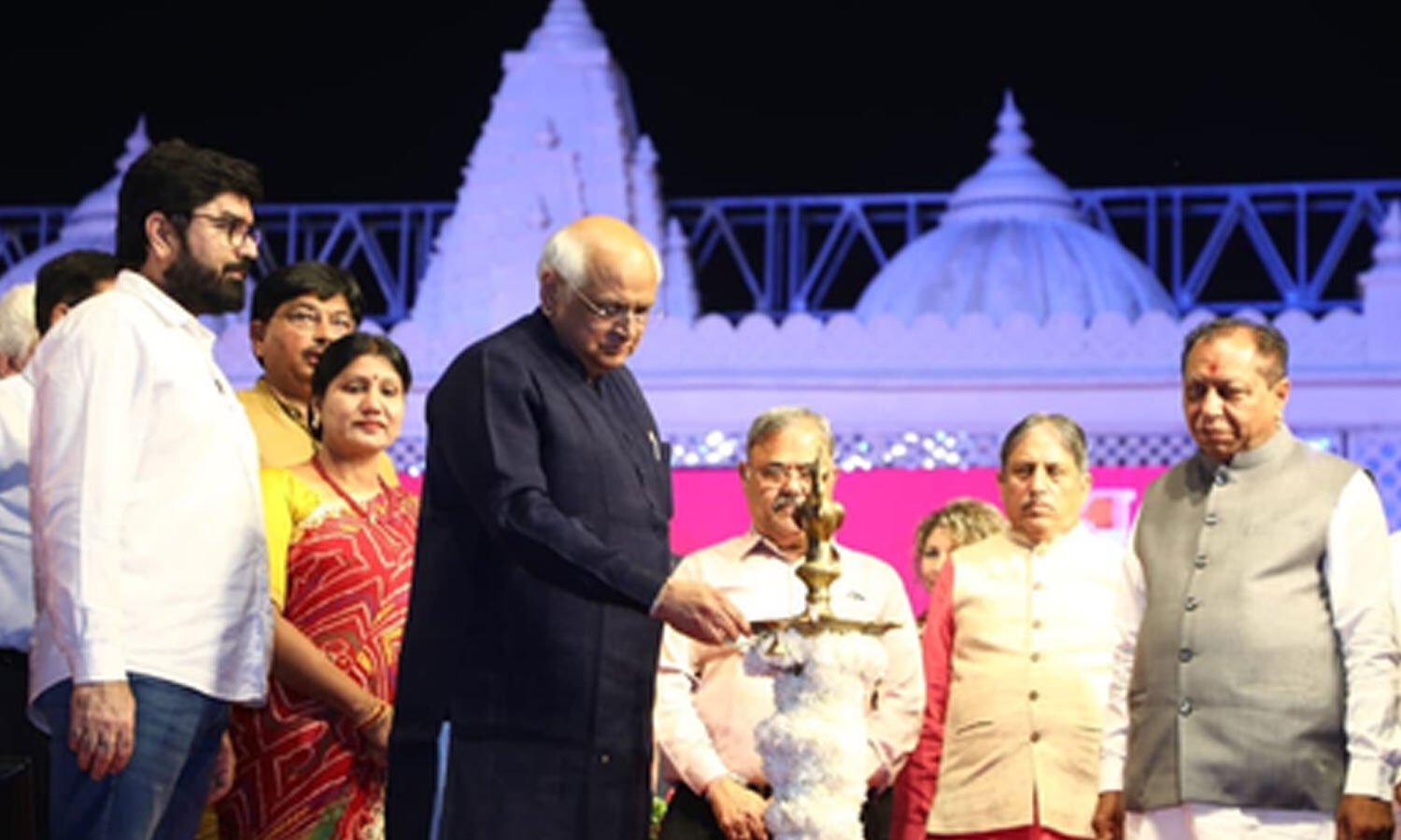 Gujarat CM Opens 2026 Vibrant Navratri Festival in Ahmedabad