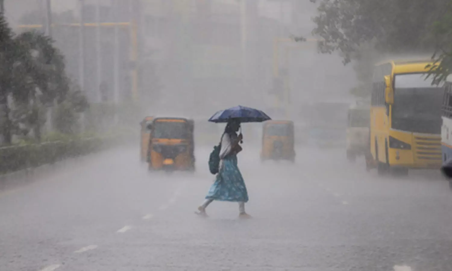 Rain, gusty winds forecast in Tamil Nadu; Northeast monsoon likely to begin around October 15 Rain, gusty winds forecast in Tamil Nadu; Northeast monsoon likely to begin around October 15
