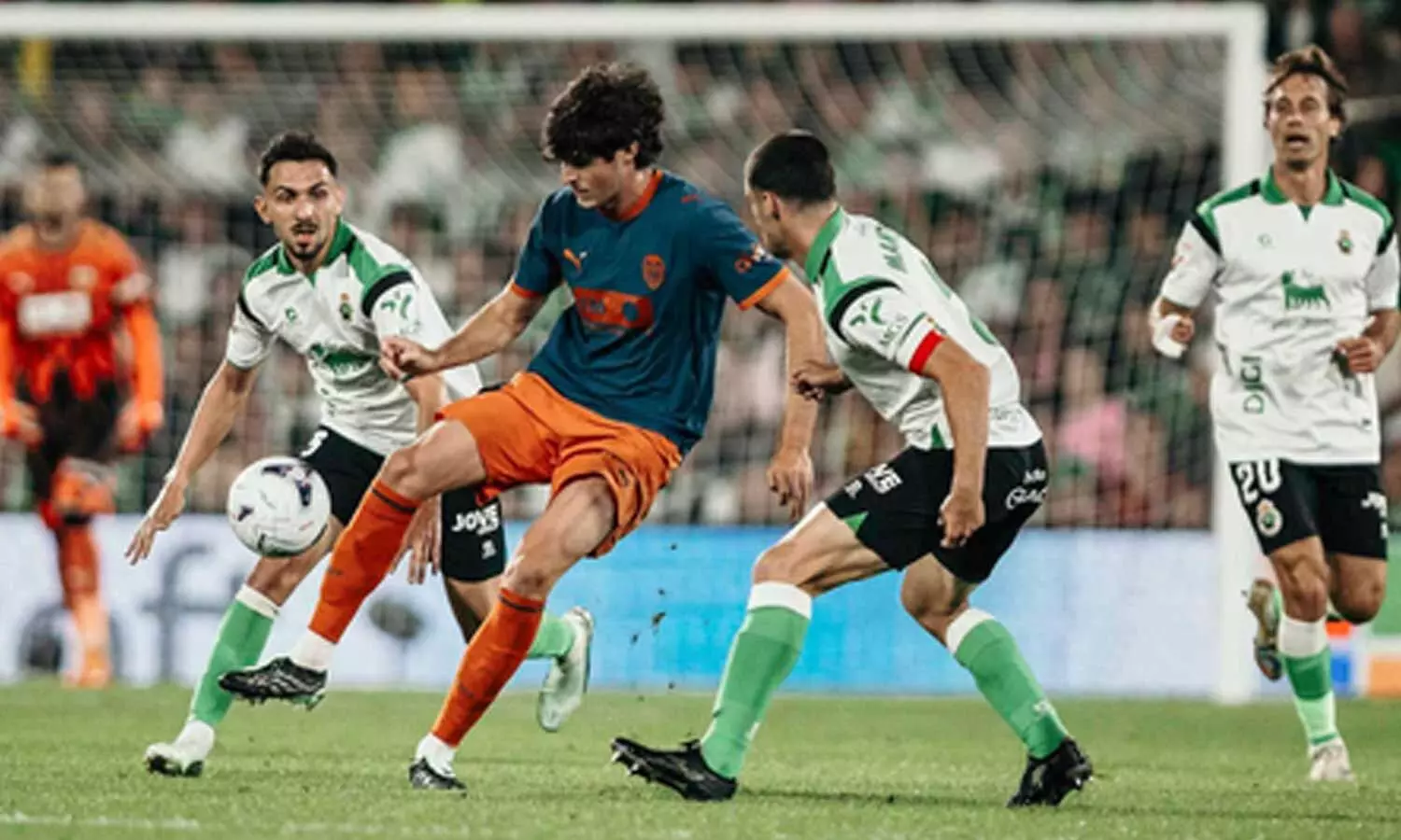 La Liga: Valencia play 2-2 draw with Racing Club, Sociedad survive Deportivo fightback La Liga: Valencia play 2-2 draw with Racing Club, Sociedad survive Deportivo fightback