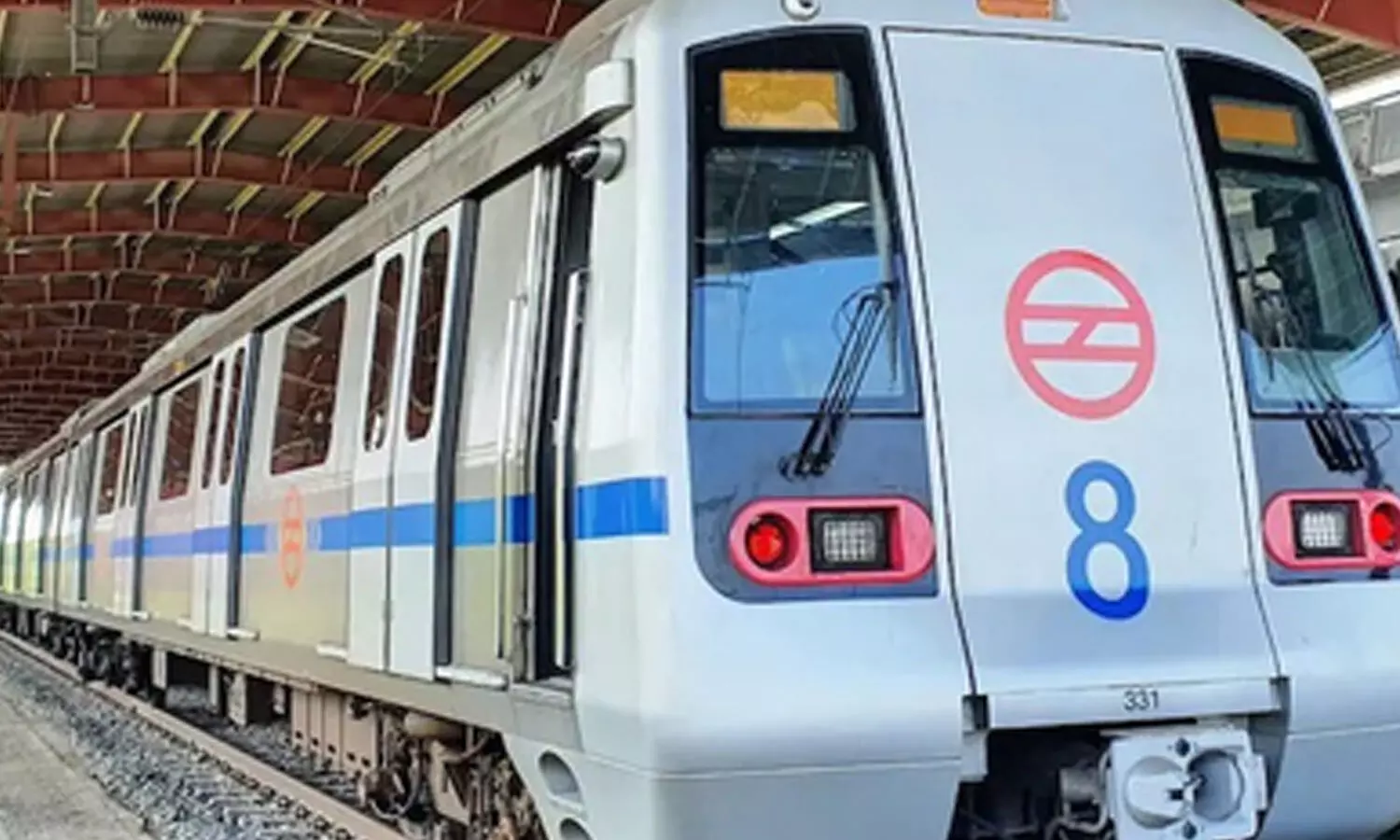 Delhi Metro seat dispute: 48-year-old man dies; former IAS officer, son arrested Delhi Metro seat dispute: 48-year-old man dies; former IAS officer, son arrested