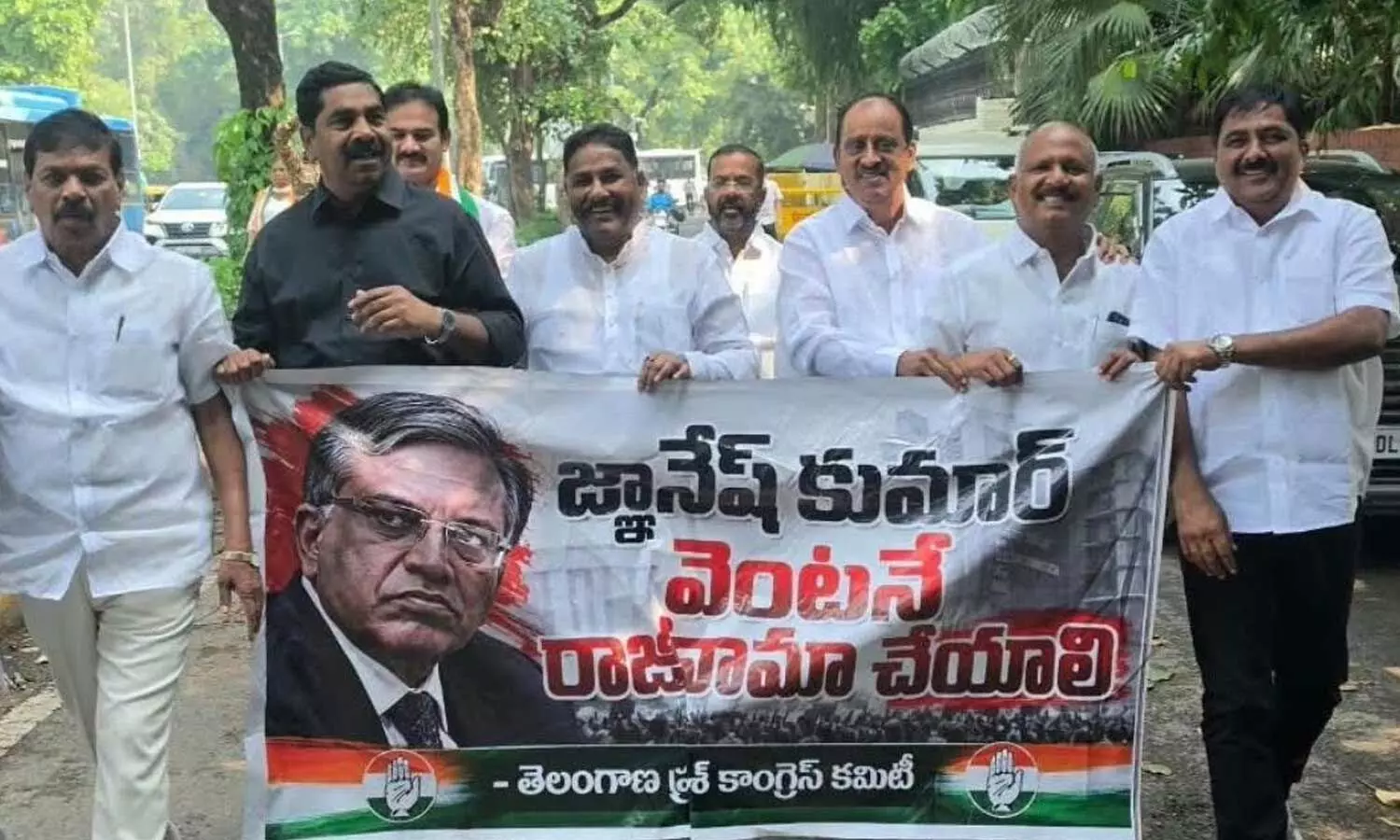 Telangana Congress leaders join INDIA bloc protest in Delhi, demand CEC’s resignation Telangana Congress leaders join INDIA bloc protest in Delhi, demand CEC’s resignation