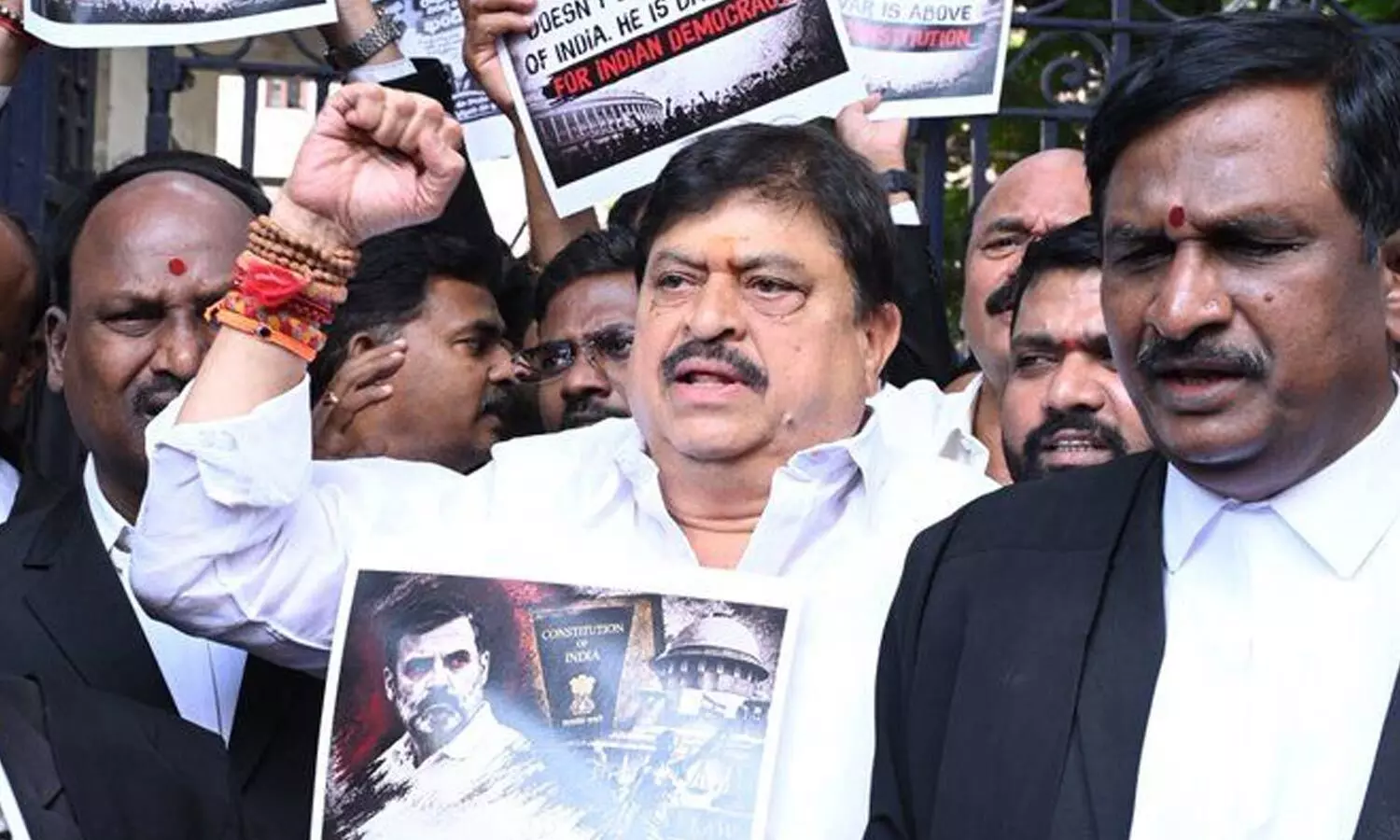 NRR leads advocates’ protest against Rahul Gandhi NRR leads advocates’ protest against Rahul Gandhi