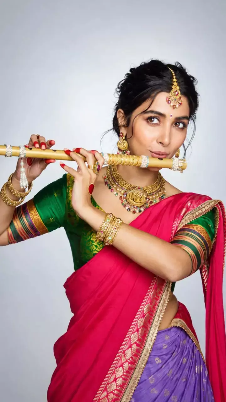 HBD Pooja Hegde: 7 Fashion Moments That Prove Her Style Game Is Unmatched HBD Pooja Hegde: 7 Fashion Moments That Prove Her Style Game Is Unmatched