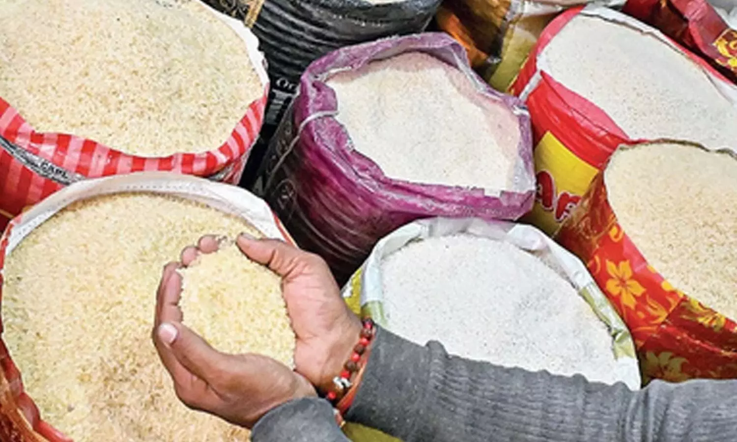Tamil Nadu Government considering rice sales at Rs 40-50 a kg through cooperative stores Tamil Nadu Government considering rice sales at Rs 40-50 a kg through cooperative stores