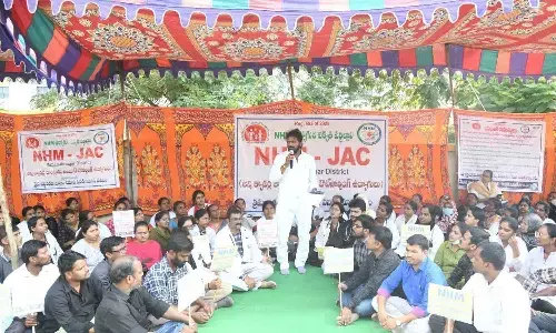 NHM employees’ salaries must be restored: Srinivas Goud