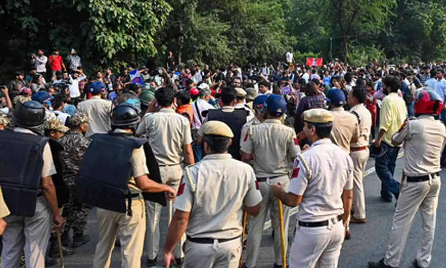 Central Park closed for two days, prohibitory orders in force; Delhi Police cautions against unlawful assembly today Central Park closed for two days, prohibitory orders in force; Delhi Police cautions against unlawful assembly today