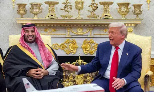 US senators move to block Saudi nuclear deal