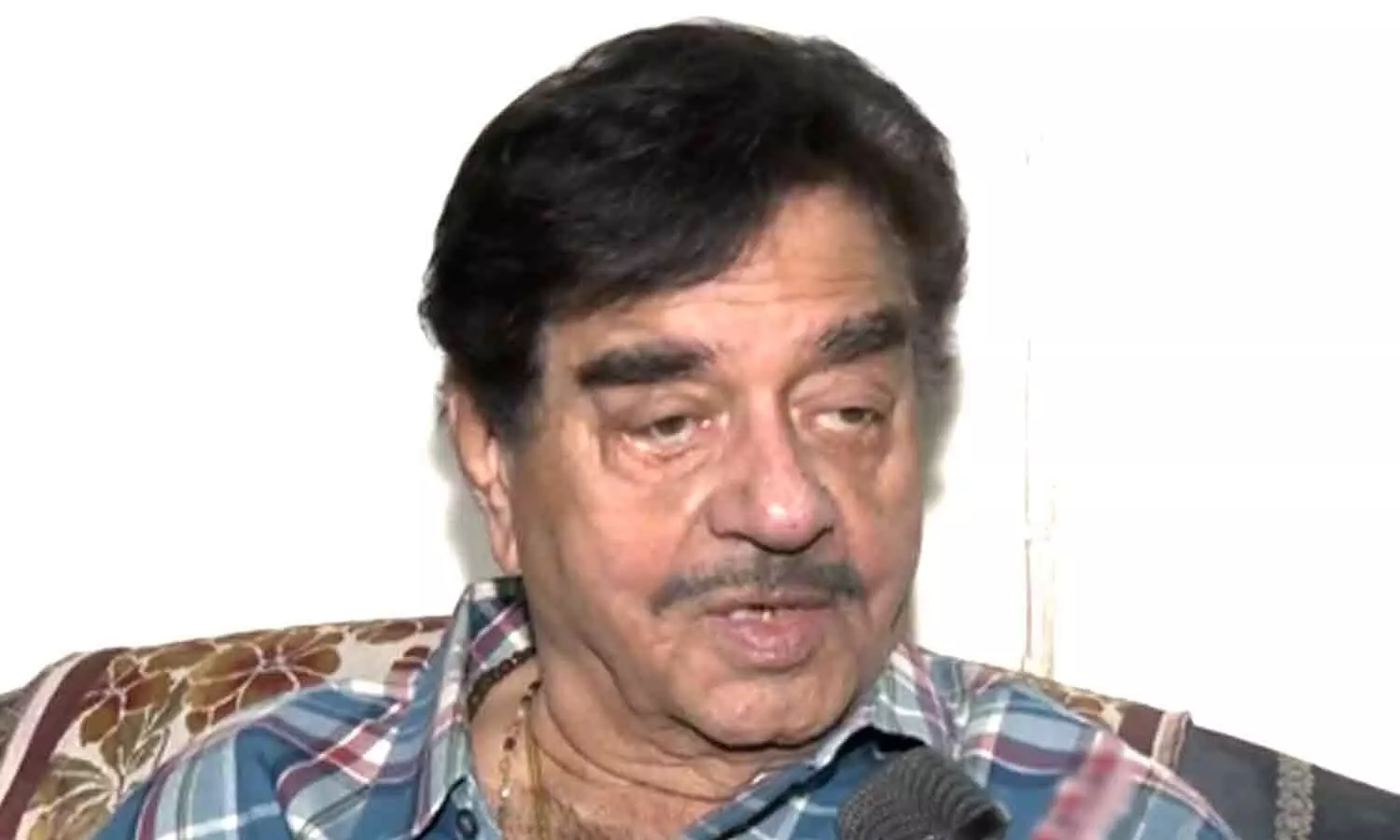 Tiger Shroff attack: Shatrughan Sinha reacts to firing incident, says actor was lucky to escape unharmed Tiger Shroff attack: Shatrughan Sinha reacts to firing incident, says actor was lucky to escape unharmed