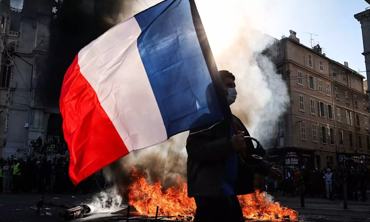 France protest fire singes Europe France protest fire singes Europe