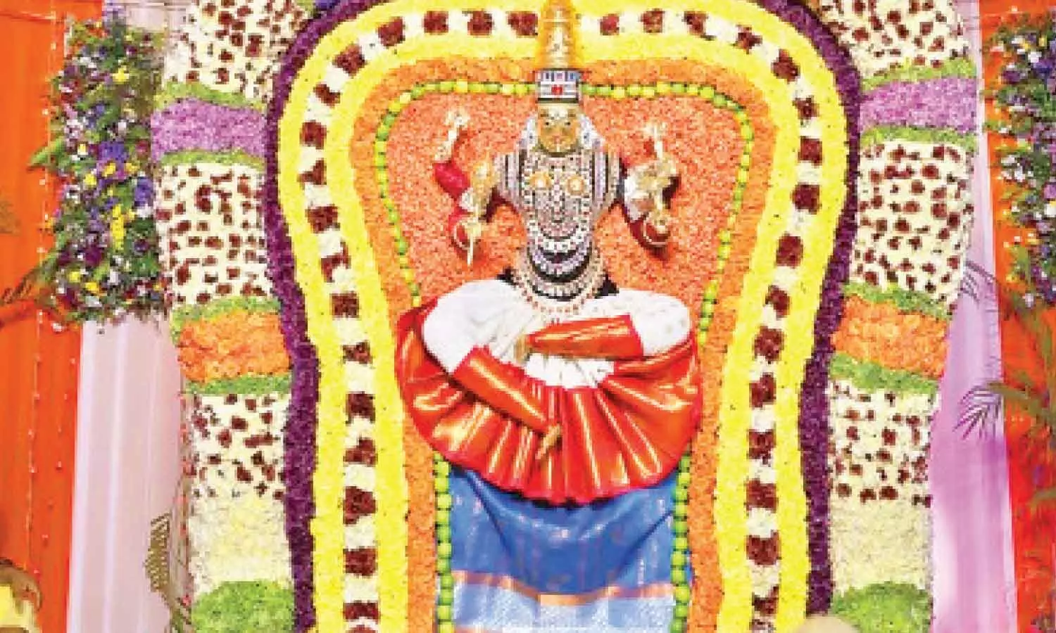 The authorities of Srisailam temple organized Siddhidayini Alankaram to Goddess Bhramaramba Devi and Kailasa Vahana seva to Goddess and Lord Mallikarjuna Swamy on Monday The authorities of Srisailam temple organized Siddhidayini Alankaram to Goddess Bhramaramba Devi and Kailasa Vahana seva to Goddess and Lord Mallikarjuna Swamy on Monday