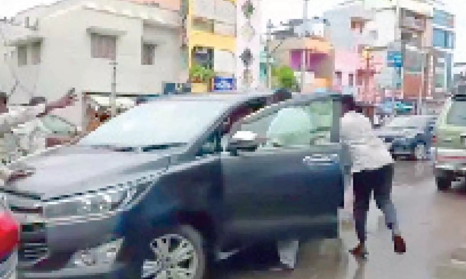 TDP activists reportedly obstructing YSRCP leader and former Dy CM K Narayana Swamy’s car in Chittoor on Wednesday TDP activists reportedly obstructing YSRCP leader and former Dy CM K Narayana Swamy’s car in Chittoor on Wednesday