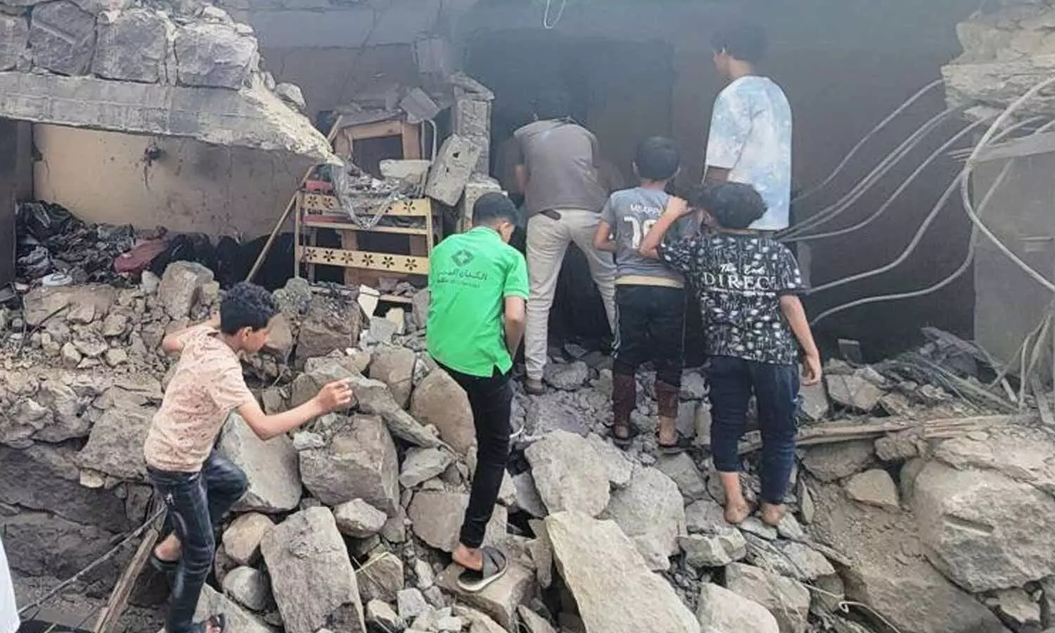 Iran says 7 tankers were damaged in Strait of Hormuz, and other Mideast news Iran says 7 tankers were damaged in Strait of Hormuz, and other Mideast news