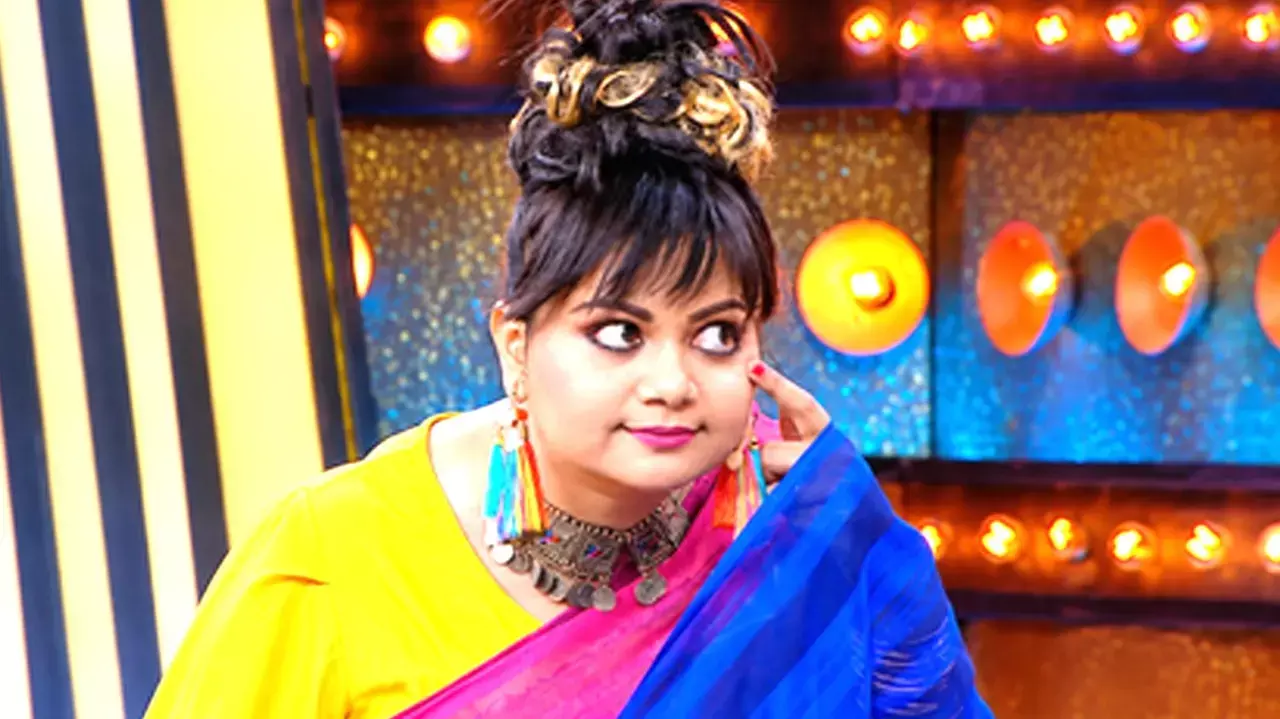 Madhuri Dixit reveals being fan of ‘Hasya Jatra’s’ Namrata Sambherao’s Lolly character, actress says staying Lalbaug Chawl helped her Madhuri Dixit reveals being fan of ‘Hasya Jatra’s’ Namrata Sambherao’s Lolly character, actress says staying Lalbaug Chawl helped her