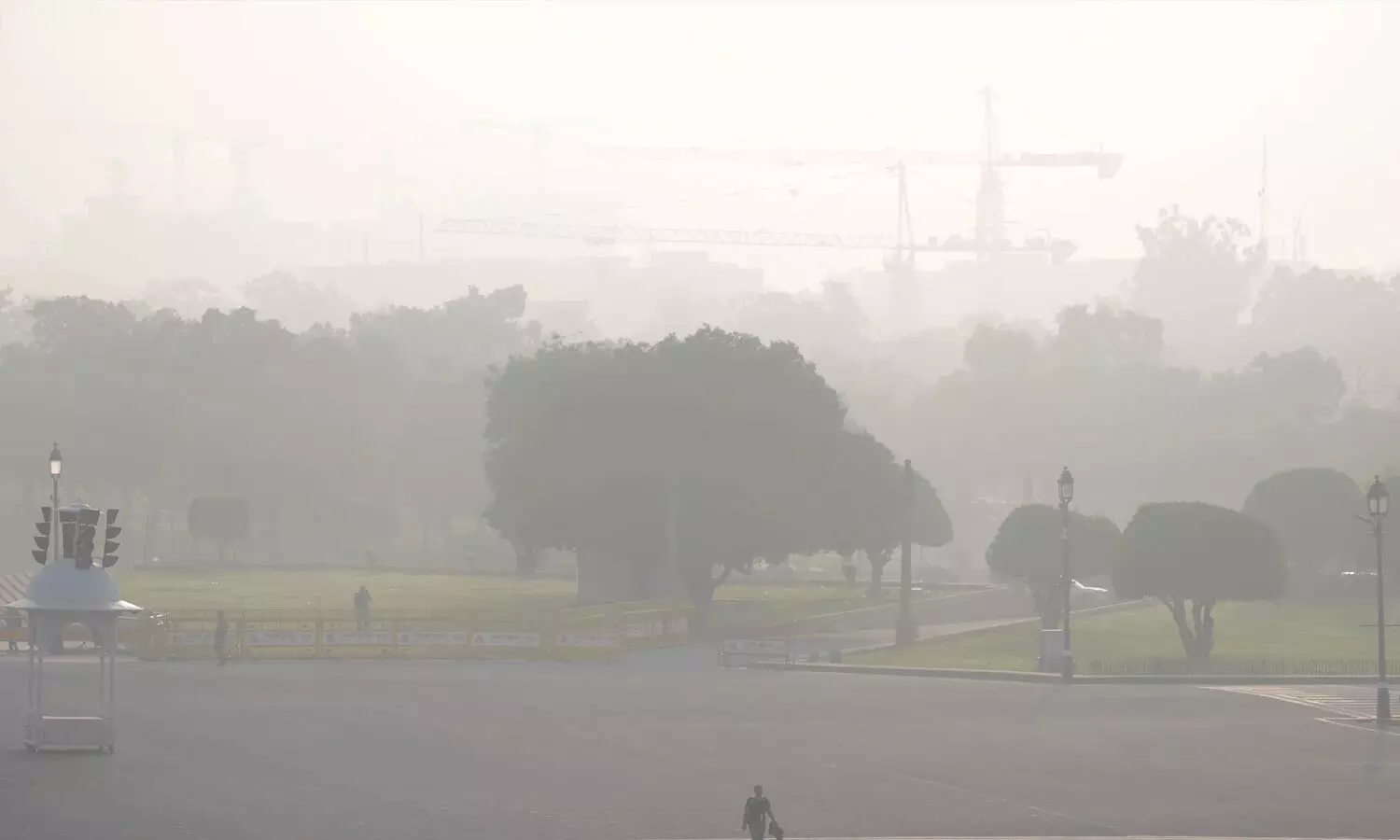 Delhi wakes up to poor air, above-normal minimum temperature Delhi wakes up to poor air, above-normal minimum temperature