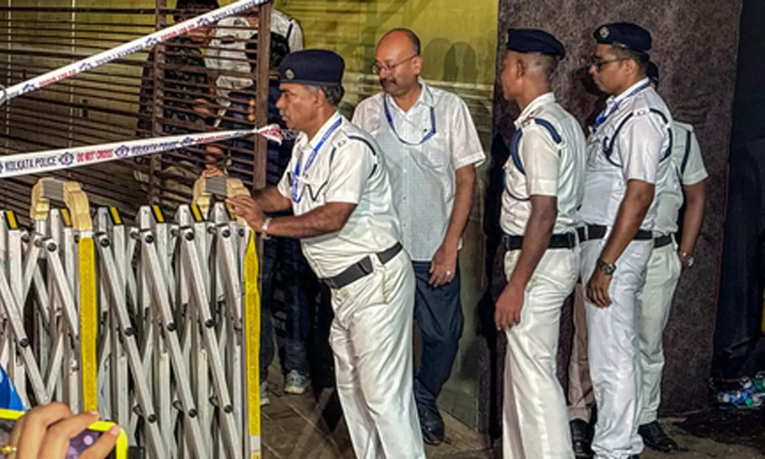 Kolkata stampede: Accused changed SIM cards to hoodwink police Kolkata stampede: Accused changed SIM cards to hoodwink police