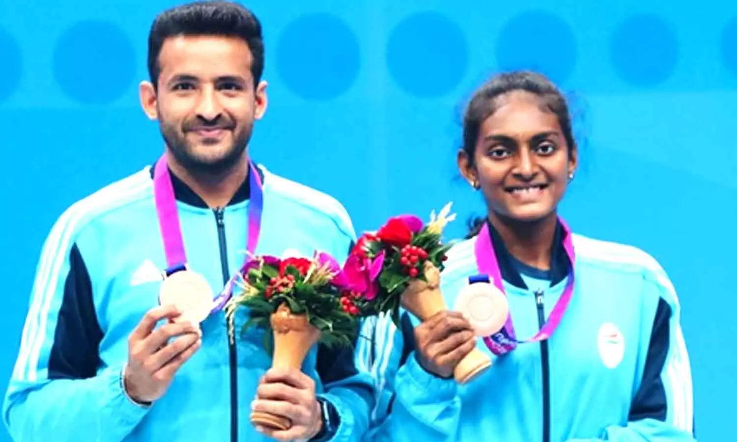 Para Asian Games: Nitesh, Thulasimathi win silver in badminton mixed doubles SL3-SU5 Para Asian Games: Nitesh, Thulasimathi win silver in badminton mixed doubles SL3-SU5