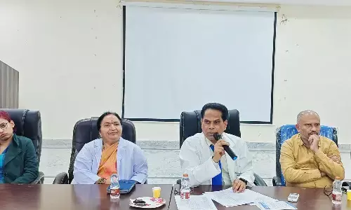 GGH Superintendent Dr K Vankateshwarulu addressing a meeting in Kurnool on Friday