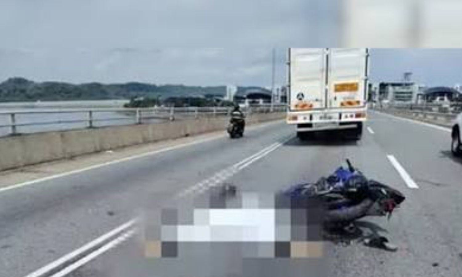 Hans Devide Couple dies after motorcycle rams into a lorry in Srikakulam