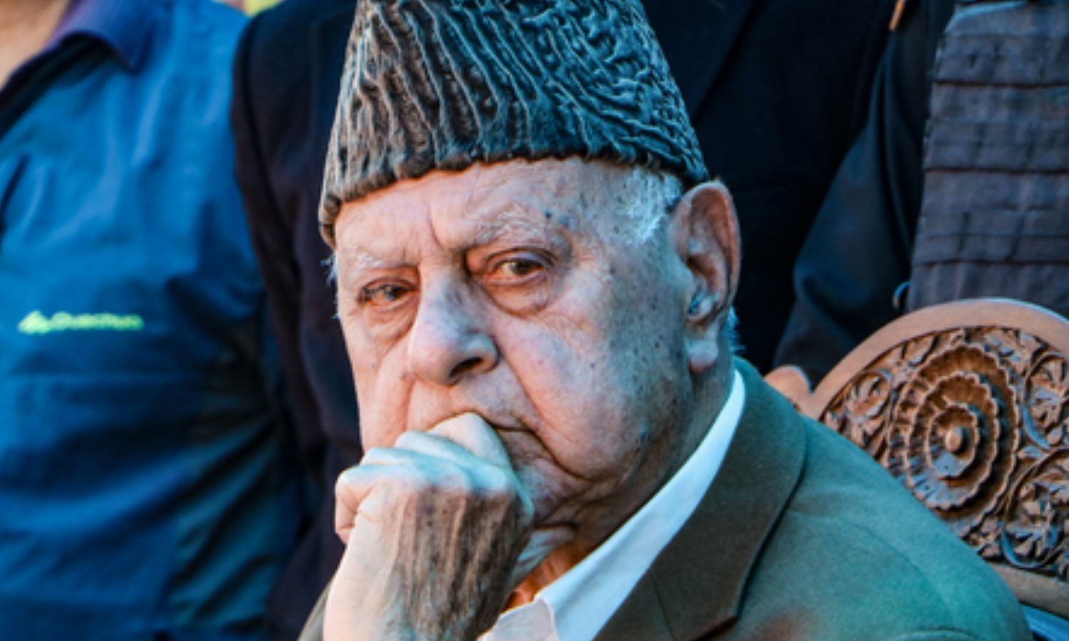 Hans Devide India’s intentions not right, Pakistan saving Kashmiris: Farooq Abdullah