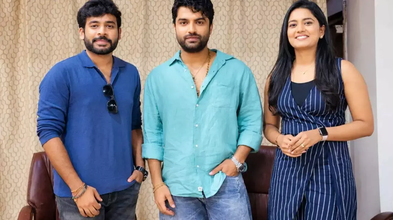 ‘Rayavalasa’ promotions go worldwide; Vishwak Sen launches ‘Maa Ooru Rayavalasa’ song