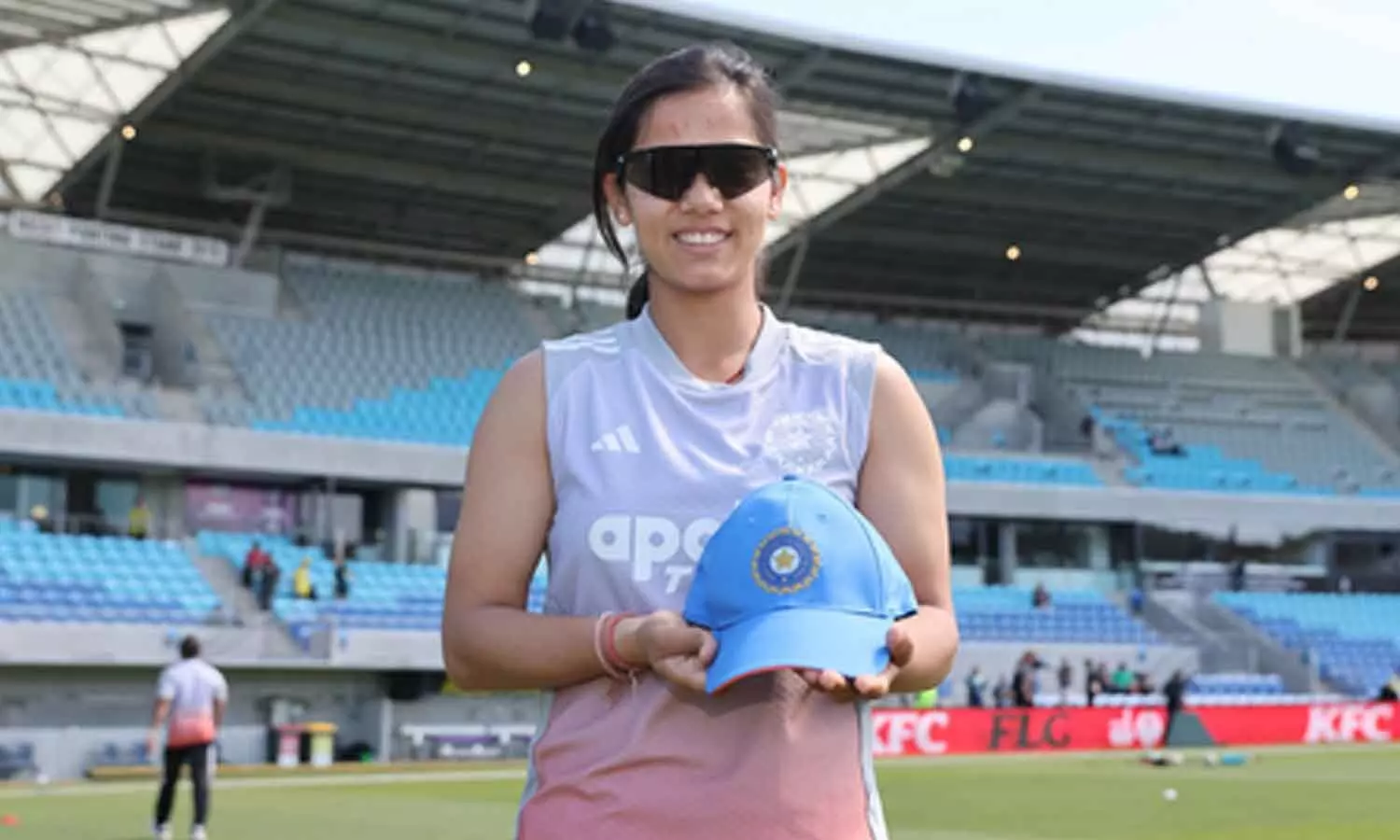 2nd ODI: Vaishnavi replaces rested Kranti as India elect to bat first against Zimbabwe 2nd ODI: Vaishnavi replaces rested Kranti as India elect to bat first against Zimbabwe