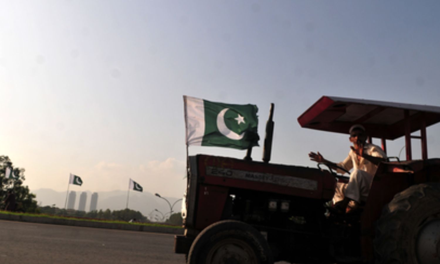 ESG and human rights reporting stays weak at Pakistan-listed firms