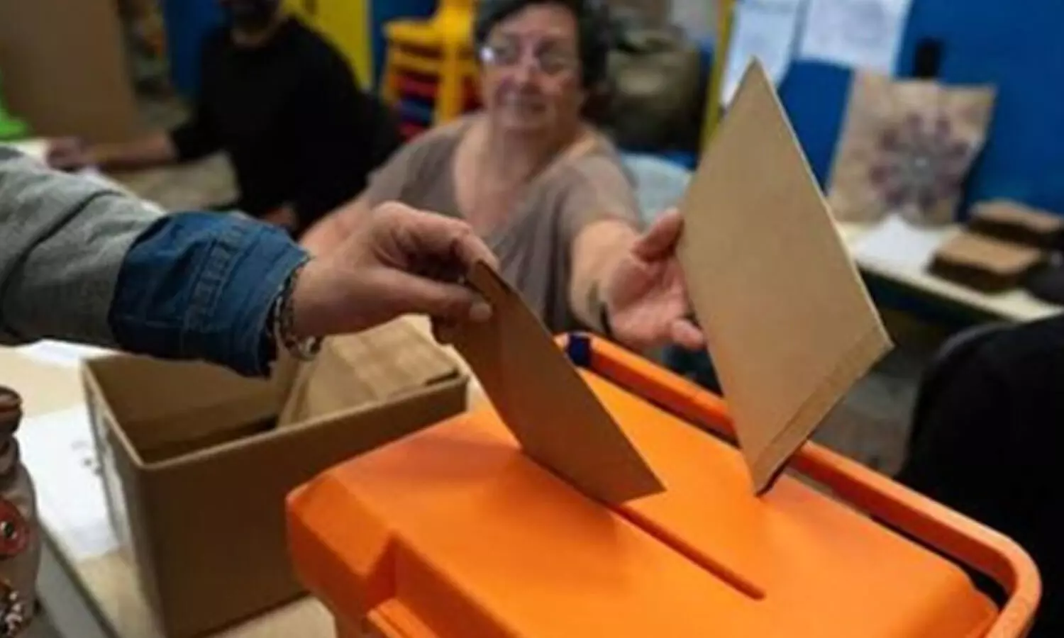 Advance voting opens in New Zealand ahead of November 7 election Advance voting opens in New Zealand ahead of November 7 election
