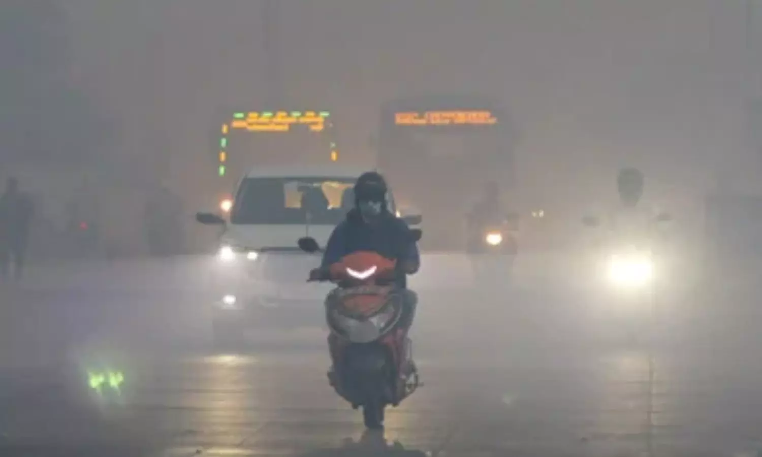 Fourteen people have died in lightning strikes across Tamil Nadu since the onset of the Northeast monsoon Fourteen people have died in lightning strikes across Tamil Nadu since the onset of the Northeast monsoon