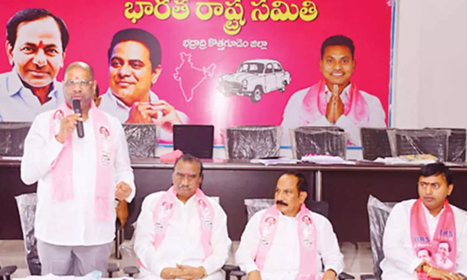 BRS aims to win graduate MLC seats: Vaddiraju BRS aims to win graduate MLC seats: Vaddiraju