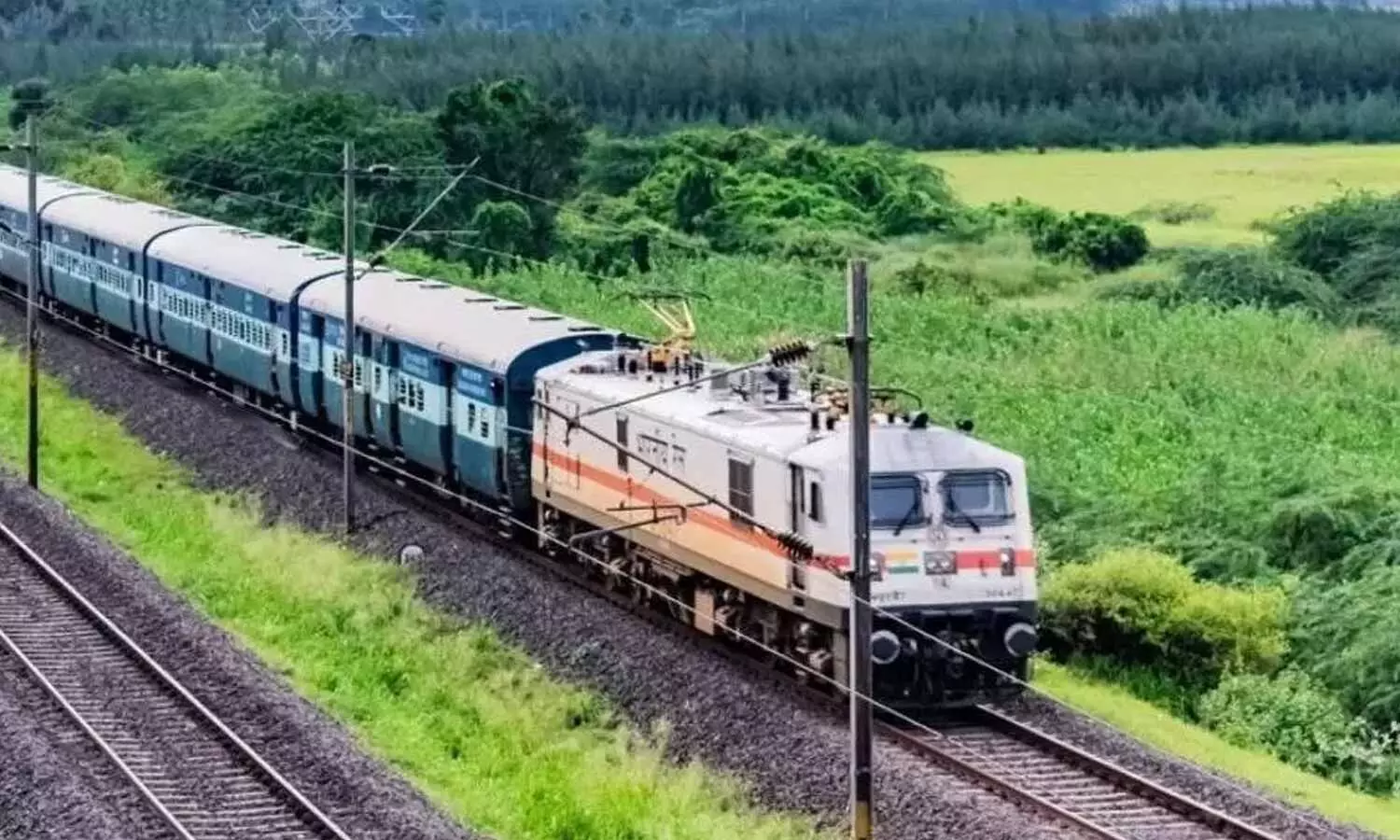 South Central Railway suspends train services due to Cyclone Arnab South Central Railway suspends train services due to Cyclone Arnab
